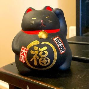 NEW lucky cat piggy bank. Made in Japan